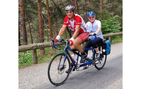 1 équipage Bernadette et Louis